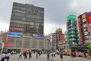 新橋駅前SL広場