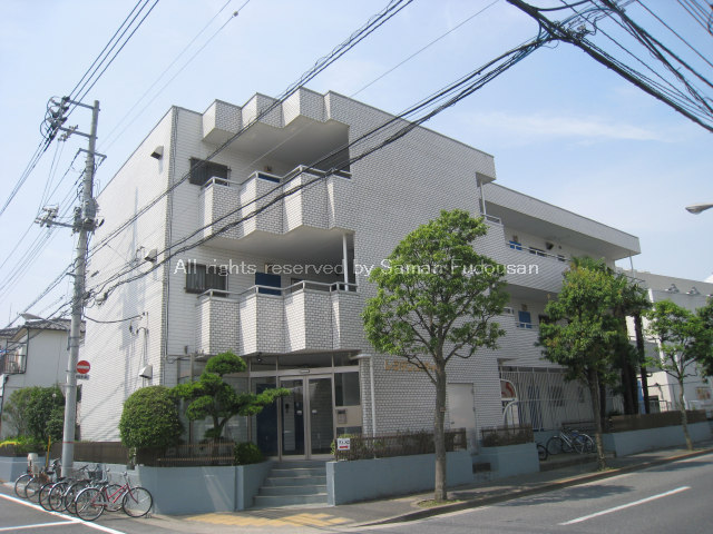 外観（北東向き）